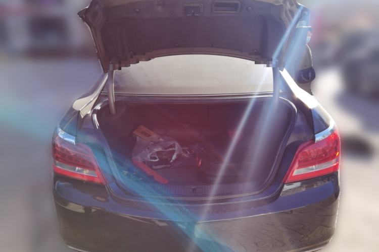 Used Buick LaCrosse 2013 2.4L SIDI Elite Comfort Version Trunk