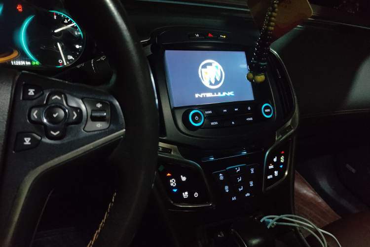 Used Buick LaCrosse 2014 2.0T SIDI Smart Luxury Flagship Edition Audio And AC Panel
