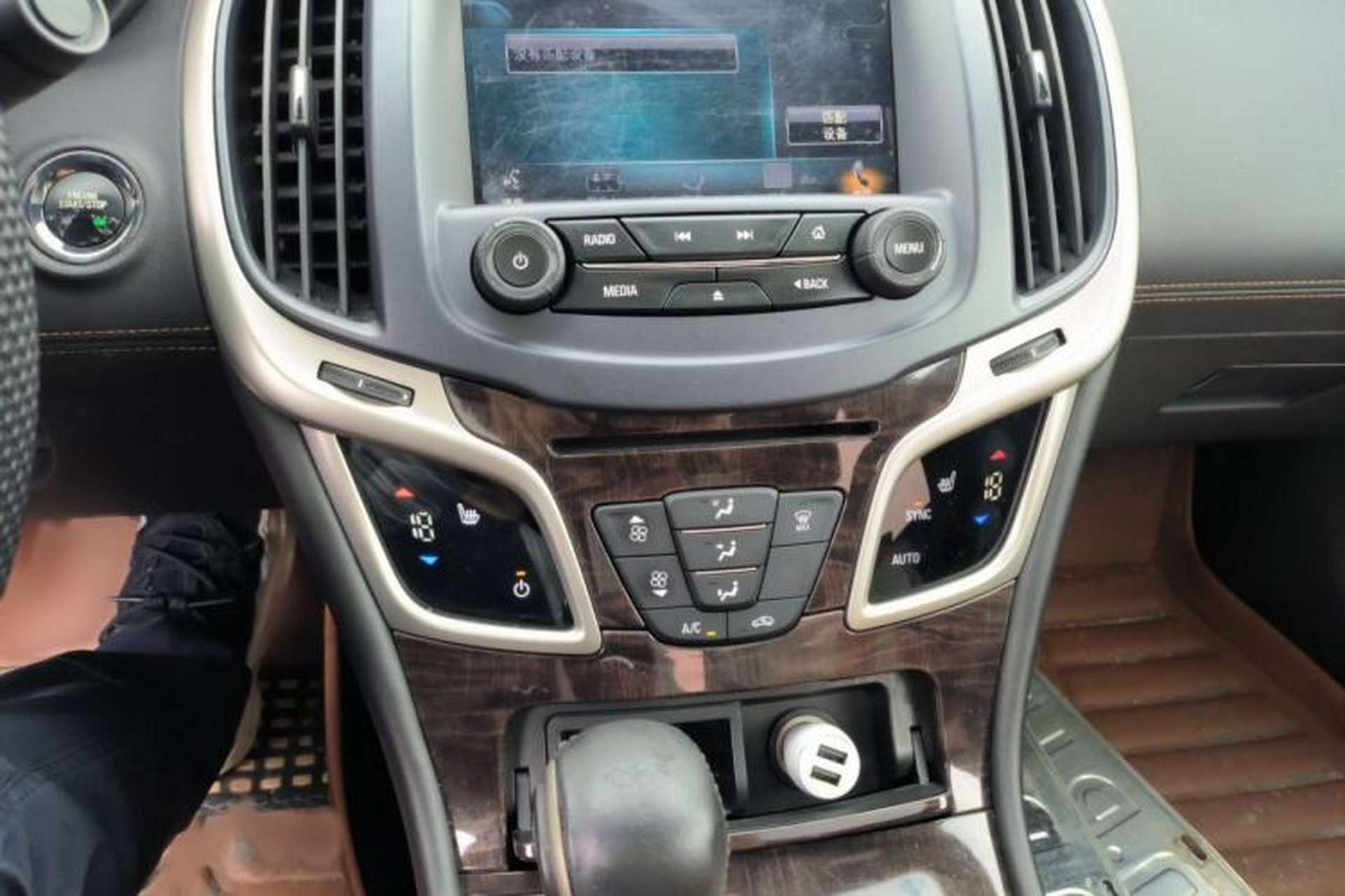Used Buick LaCrosse 2014 2.0T SIDI Elite Tech Version Audio And AC Panel