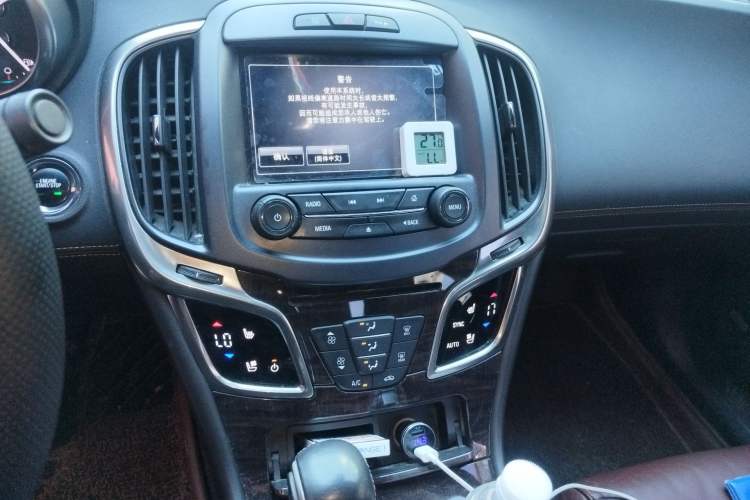 Used Buick LaCrosse 2014 2.0T SIDI Smart Luxury Flagship Edition Audio And AC Panel