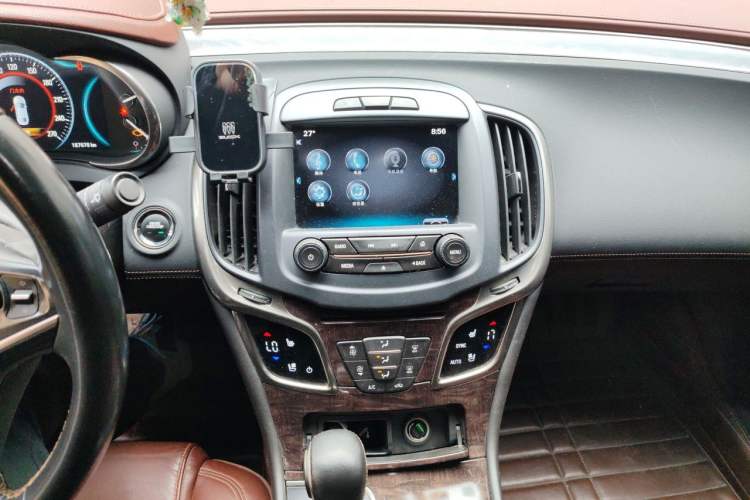 Used Buick LaCrosse 2014 2.0T SIDI Smart Luxury Flagship Edition Audio And AC Panel