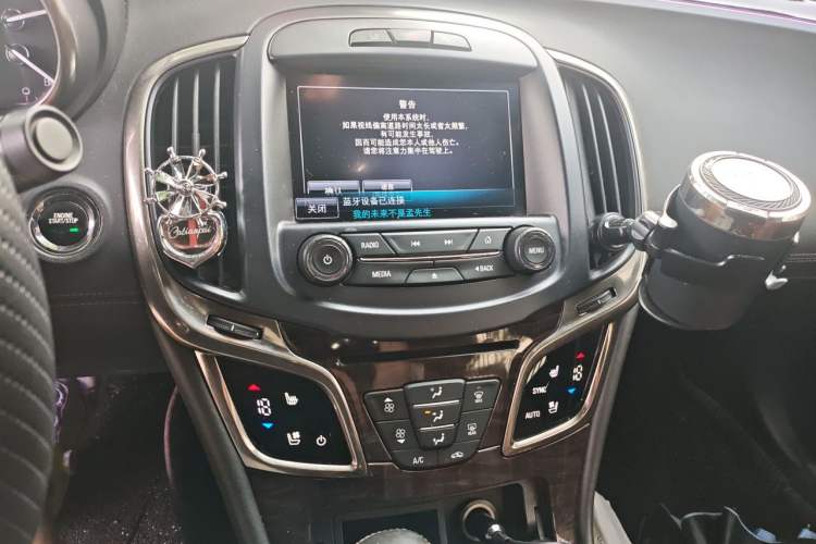 Used Buick LaCrosse 2014 2.0T SIDI Smart Luxury Flagship Edition Audio And AC Panel