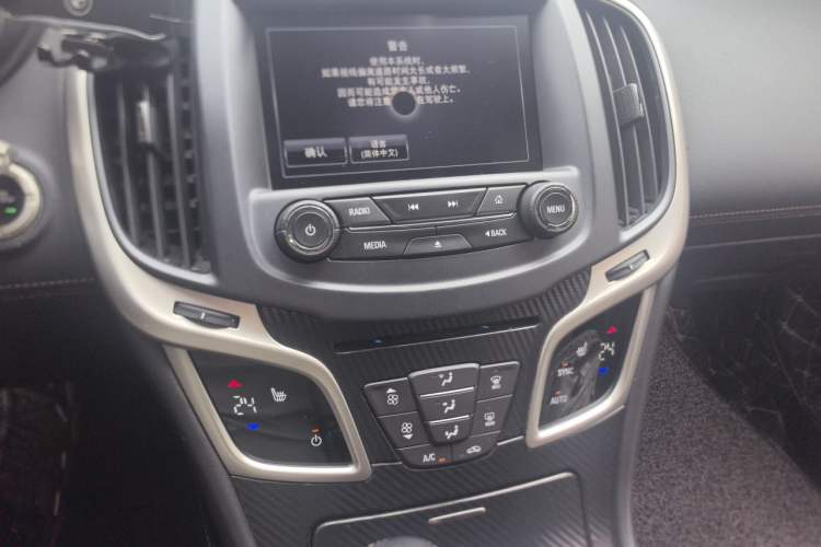 Used Buick LaCrosse 2014 2.0T SIDI Elite Tech Version Audio And AC Panel