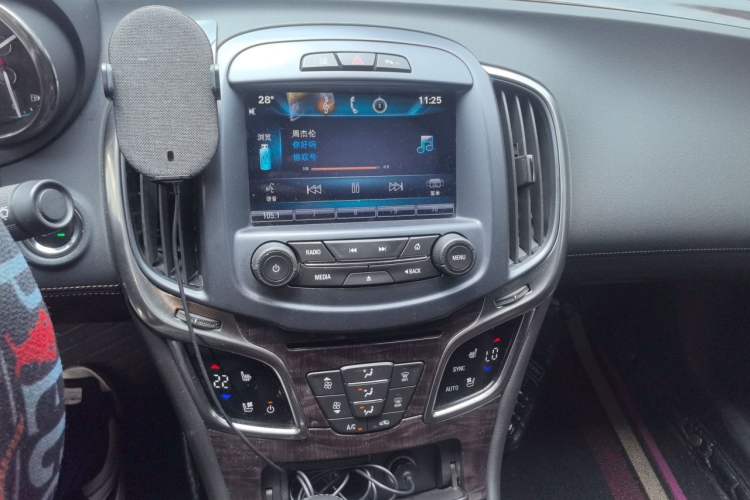 Used Buick LaCrosse 2014 2.0T SIDI Smart Luxury Flagship Edition Audio And AC Panel