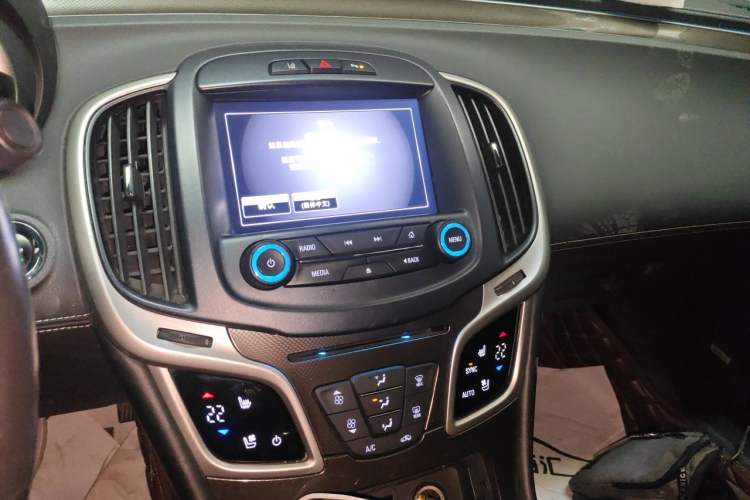 Used Buick LaCrosse 2014 2.0T SIDI Smart Luxury Flagship Edition Audio And AC Panel