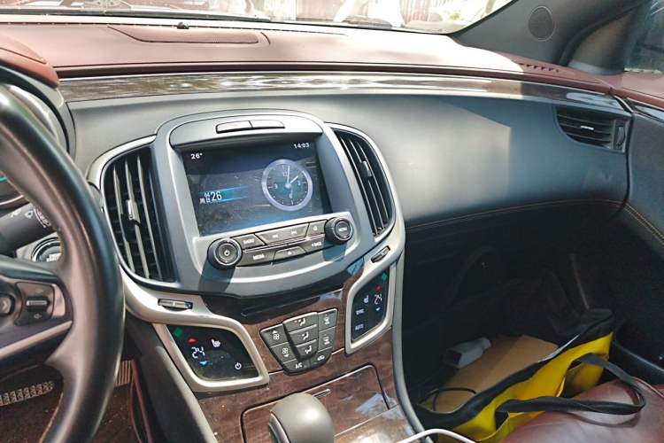 Used Buick LaCrosse 2014 2.0T SIDI Elite Tech Version Audio And AC Panel
