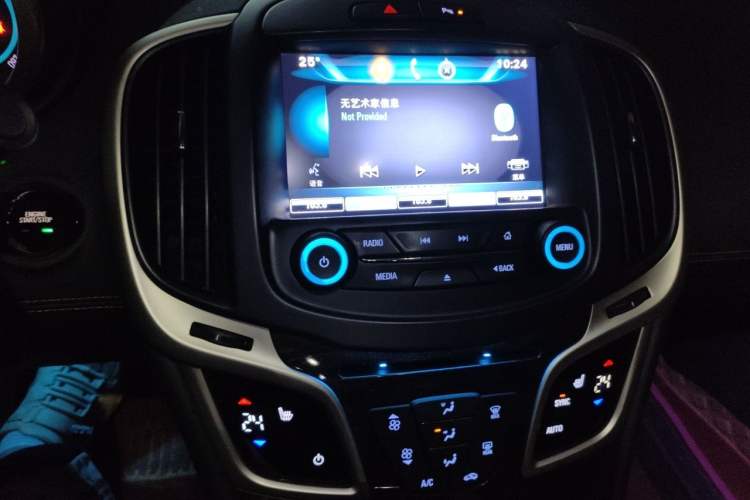 Used Buick LaCrosse 2014 2.0T SIDI Elite Tech Version Audio And AC Panel