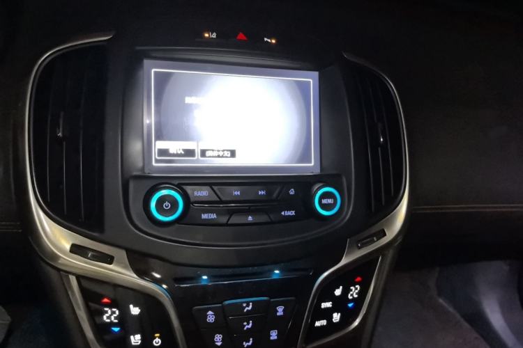 Used Buick LaCrosse 2014 2.0T SIDI Smart Luxury Flagship Edition Audio And AC Panel