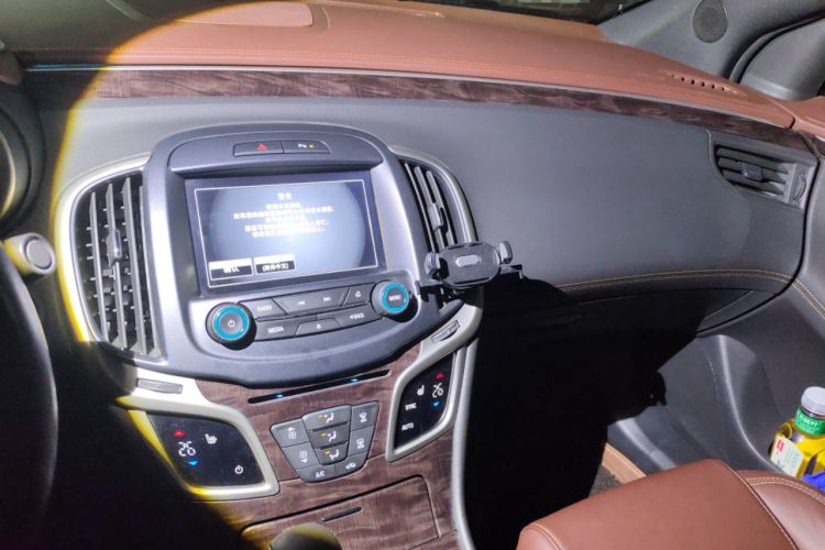 Used Buick LaCrosse 2014 2.0T SIDI Elite Tech Version Audio And AC Panel