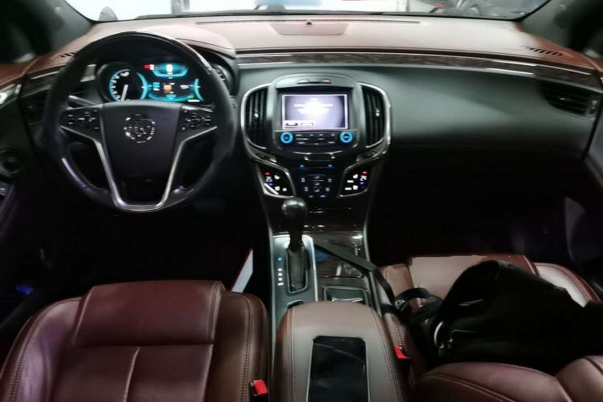 Used Buick LaCrosse 2014 2.0T SIDI Smart Luxury Flagship Edition Center Console