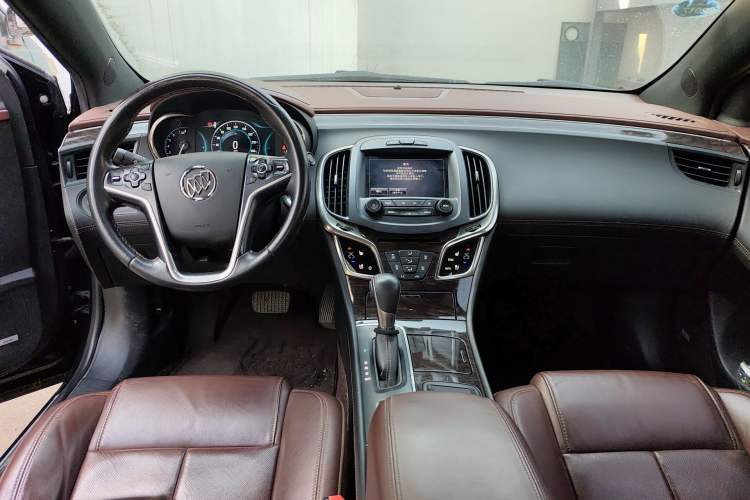Used Buick LaCrosse 2014 2.0T SIDI Smart Luxury Flagship Edition Center Console