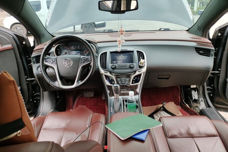 Used Buick LaCrosse 2014 2.0T SIDI Elite Tech Version Center Console