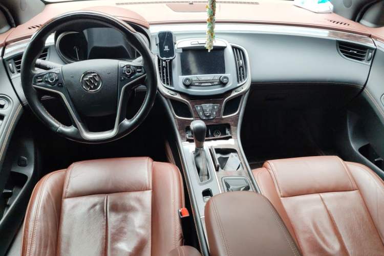 Used Buick LaCrosse 2014 2.0T SIDI Smart Luxury Flagship Edition Center Console