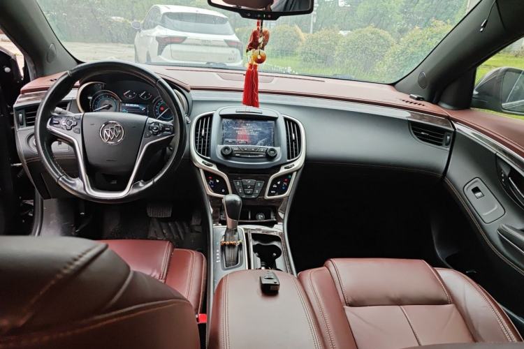 Used Buick LaCrosse 2014 2.0T SIDI Elite Tech Version Center Console