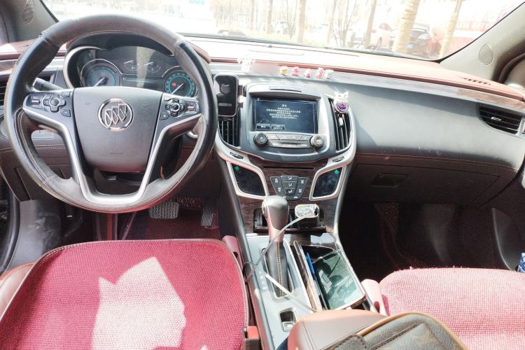 Used Buick LaCrosse 2014 2.0T SIDI Elite Tech Version Center Console
