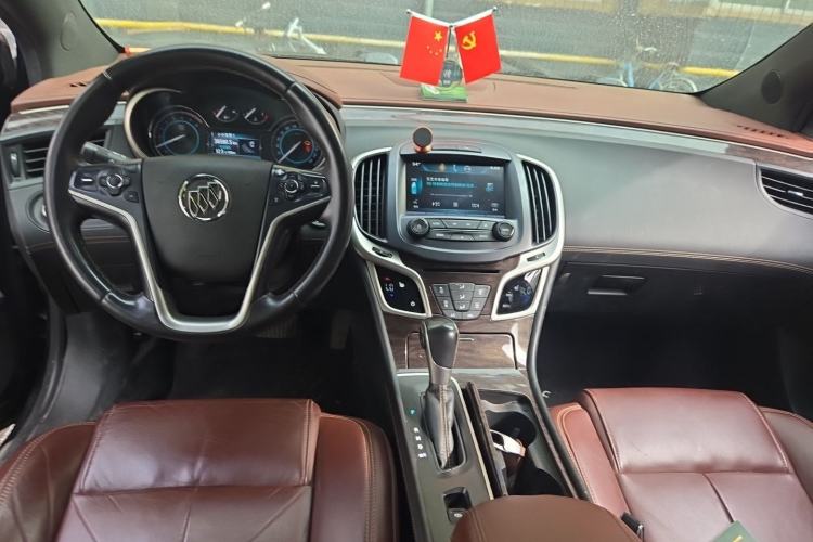 Used Buick LaCrosse 2014 2.0T SIDI Elite Tech Version Center Console
