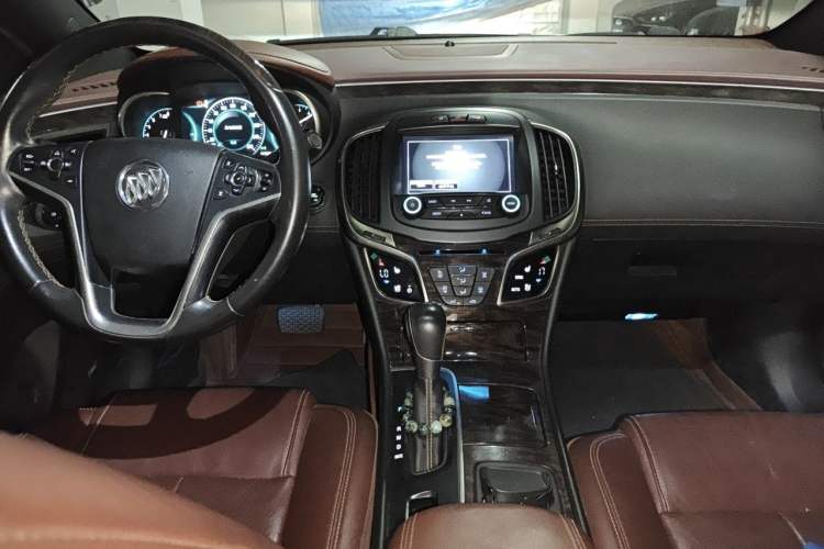Used Buick LaCrosse 2014 2.0T SIDI Smart Luxury Flagship Edition Center Console