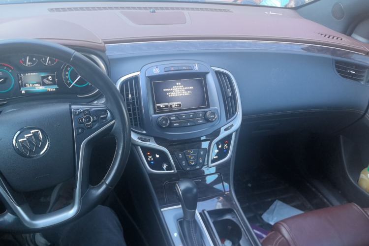 Used Buick LaCrosse 2014 2.0T SIDI Elite Tech Version Center Console