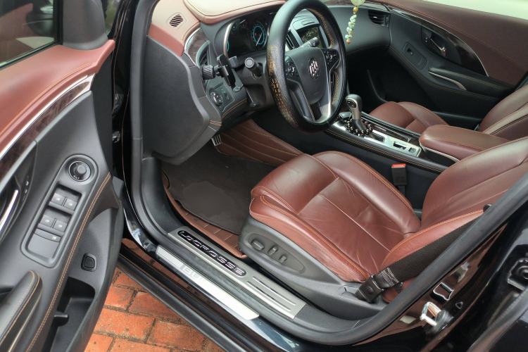 Used Buick LaCrosse 2014 2.0T SIDI Elite Tech Version Driver Seat