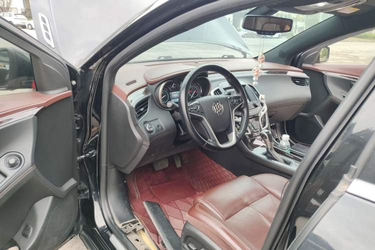 Used Buick LaCrosse 2014 2.0T SIDI Elite Tech Version Driver Seat