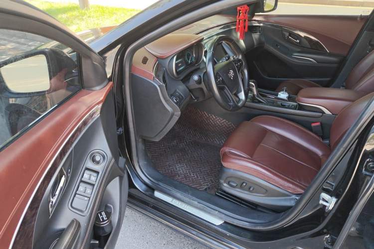 Used Buick LaCrosse 2014 2.0T SIDI Elite Tech Version Driver Seat