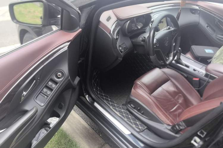 Used Buick LaCrosse 2014 2.0T SIDI Elite Tech Version Driver Seat