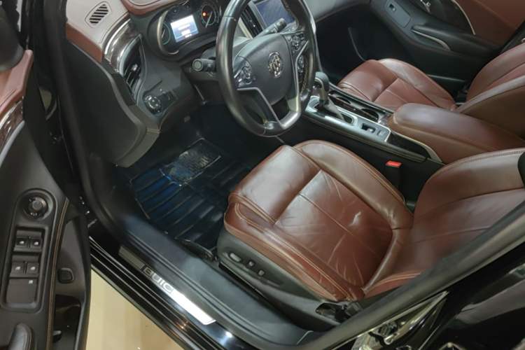 Used Buick LaCrosse 2014 2.0T SIDI Elite Tech Version Driver Seat