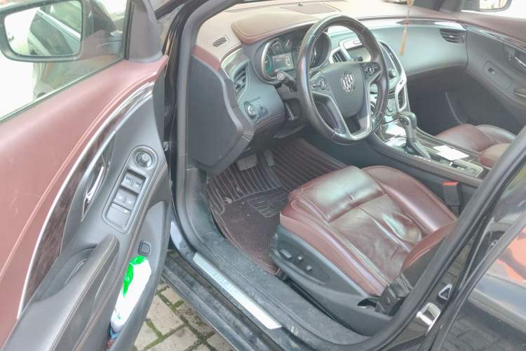 Used Buick LaCrosse 2014 2.0T SIDI Elite Tech Version Driver Seat