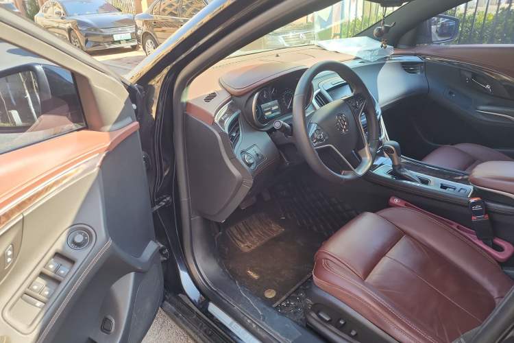 Used Buick LaCrosse 2014 2.0T SIDI Elite Tech Version Driver Seat