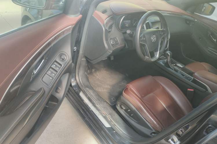 Used Buick LaCrosse 2014 2.0T SIDI Elite Tech Version Driver Seat