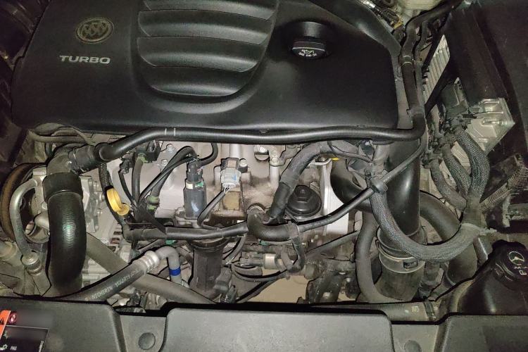 Used Buick LaCrosse 2014 2.0T SIDI Smart Luxury Flagship Edition Engine Bay