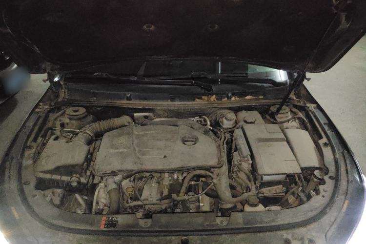 Used Buick LaCrosse 2014 2.0T SIDI Elite Tech Version Engine Bay