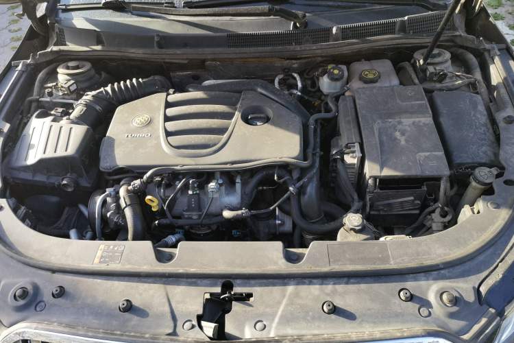 Used Buick LaCrosse 2014 2.0T SIDI Smart Luxury Flagship Edition Engine Bay