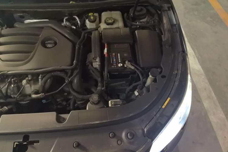 Used Buick LaCrosse 2014 2.0T SIDI Smart Luxury Flagship Edition Engine Bay Left