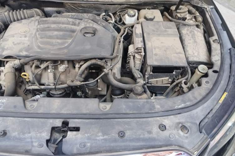 Used Buick LaCrosse 2014 2.0T SIDI Smart Luxury Flagship Edition Engine Bay Left