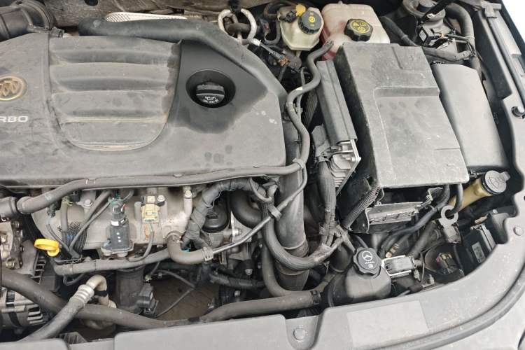 Used Buick LaCrosse 2014 2.0T SIDI Smart Luxury Flagship Edition Engine Bay Left