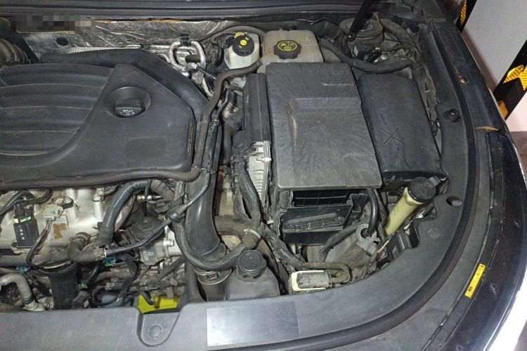 Used Buick LaCrosse 2014 2.0T SIDI Smart Luxury Flagship Edition Engine Bay Left
