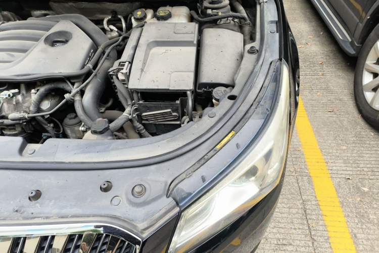 Used Buick LaCrosse 2014 2.0T SIDI Smart Luxury Flagship Edition Engine Bay Left
