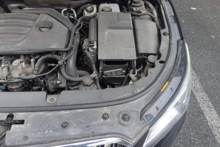 Used Buick LaCrosse 2014 2.0T SIDI Smart Luxury Flagship Edition Engine Bay Left