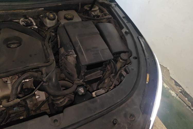 Used Buick LaCrosse 2014 2.0T SIDI Smart Luxury Flagship Edition Engine Bay Left