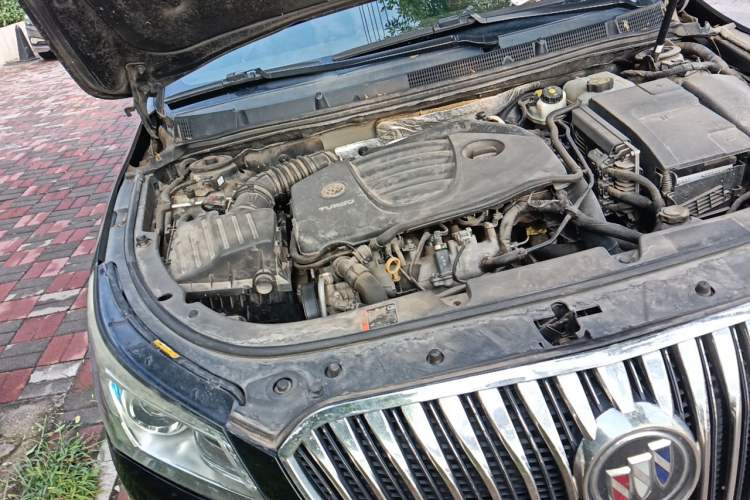 Used Buick LaCrosse 2014 2.0T SIDI Smart Luxury Flagship Edition Engine Bay Right