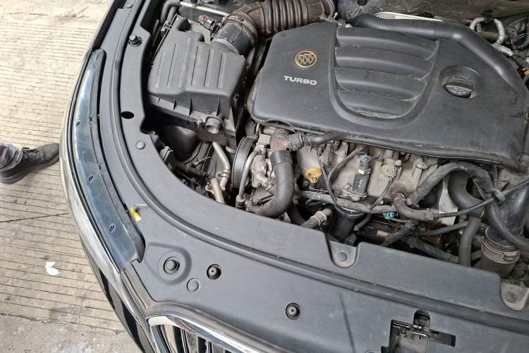 Used Buick LaCrosse 2014 2.0T SIDI Smart Luxury Flagship Edition Engine Bay Right