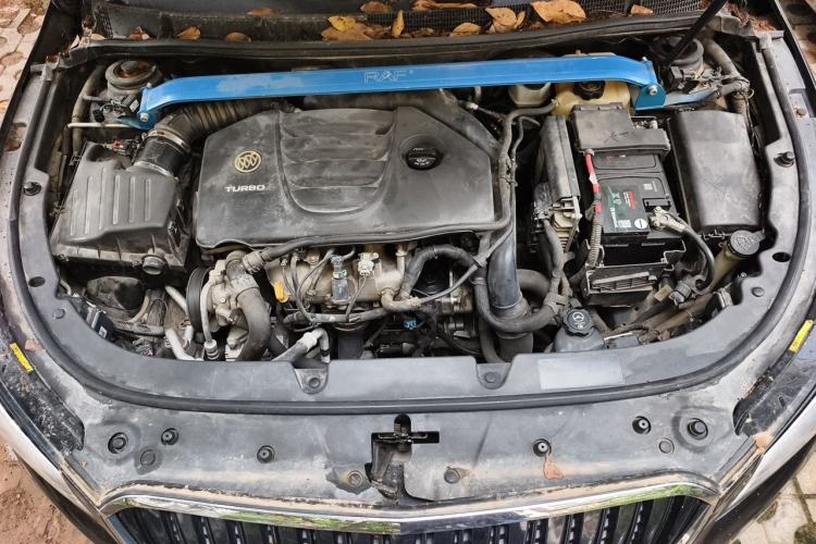 Used Buick LaCrosse 2014 2.0T SIDI Smart Luxury Flagship Edition Engine Bay
