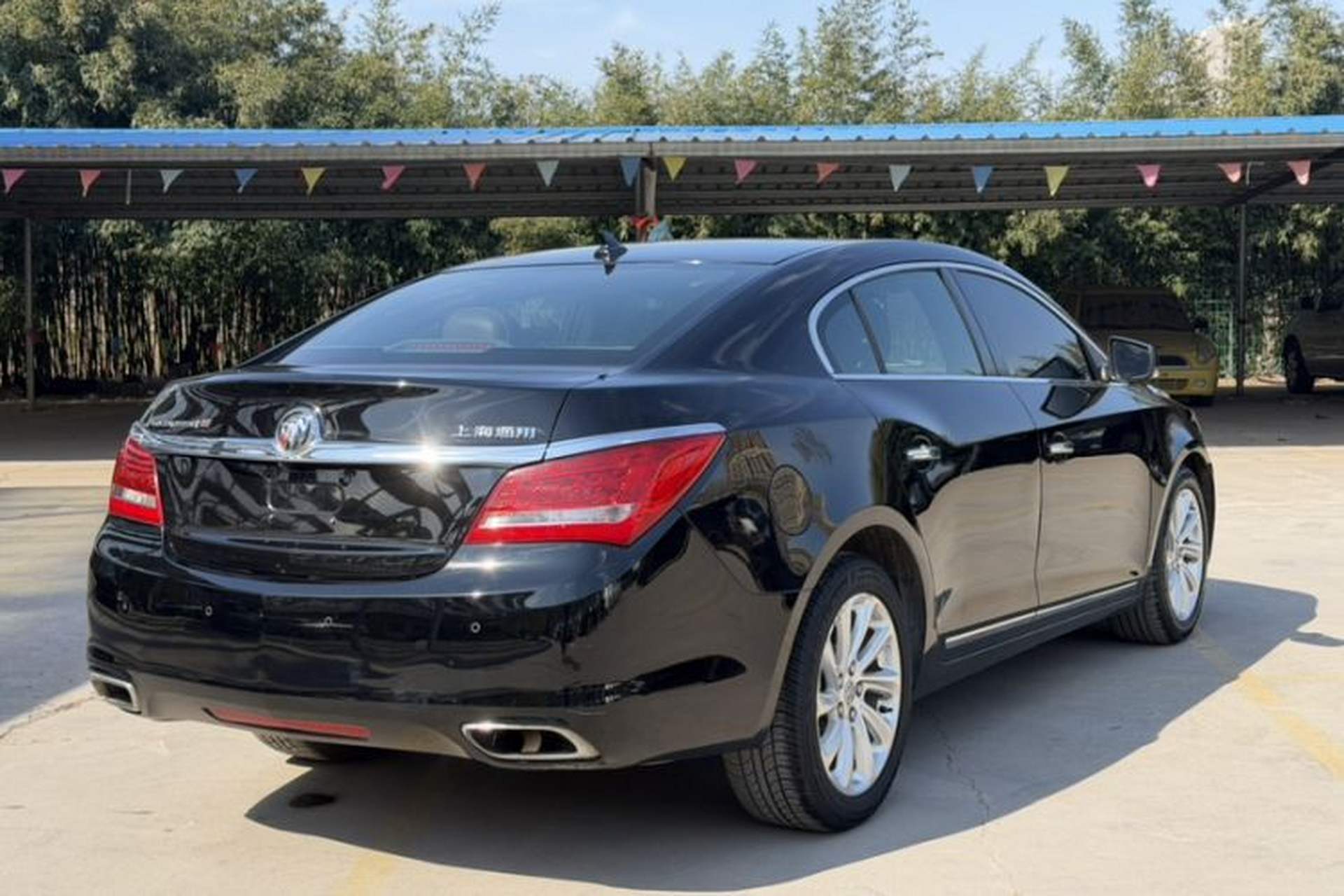 Used Buick LaCrosse 2014 2.0T SIDI Elite Tech Version Exterior 2