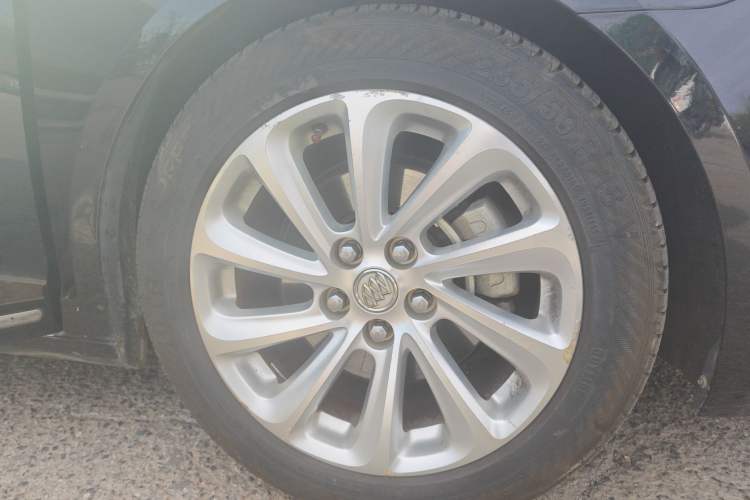 Used Buick LaCrosse 2014 2.0T SIDI Elite Tech Version Exterior 7
