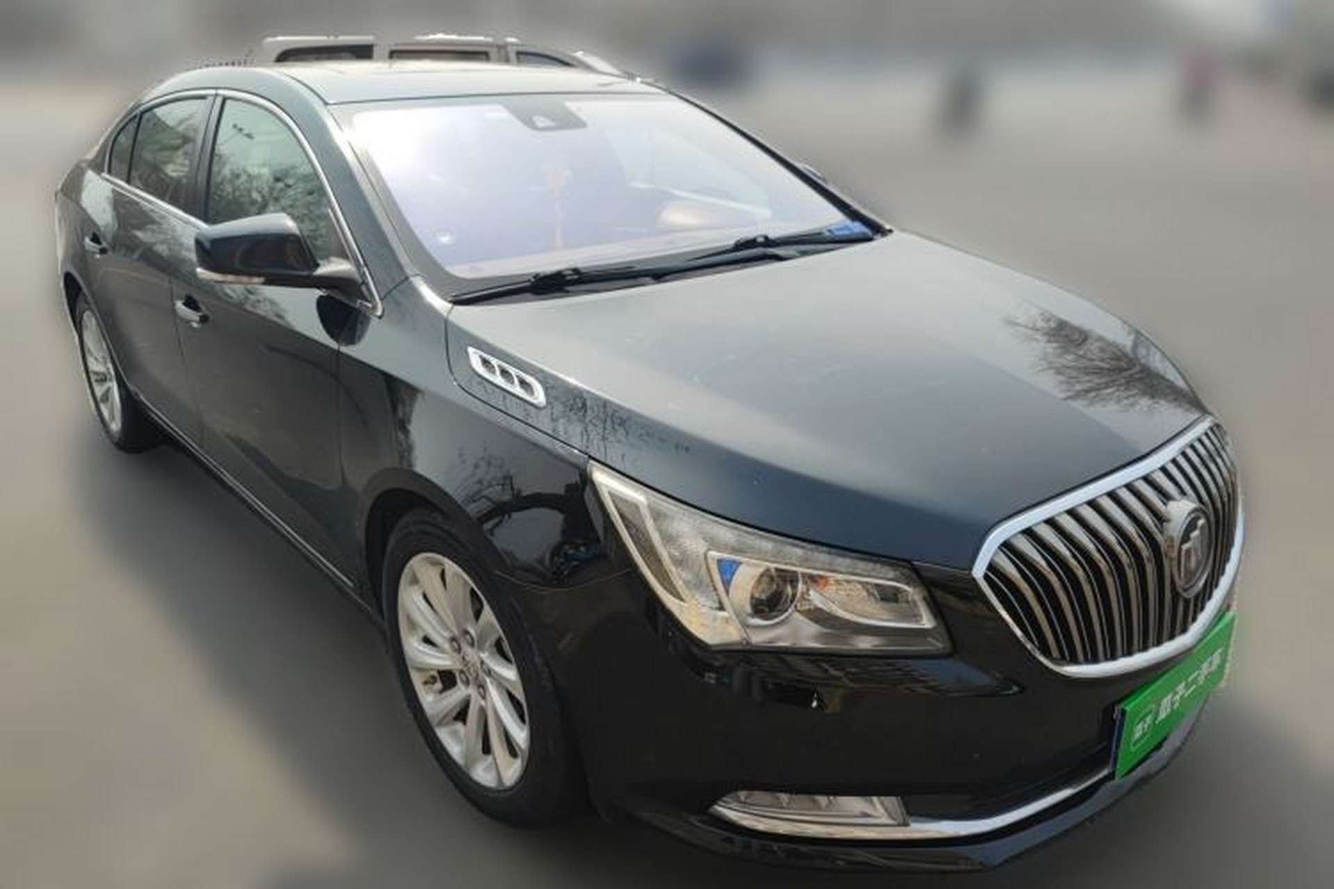 Used Buick LaCrosse 2014 2.0T SIDI Smart Luxury Flagship Edition Front Right 45 Deg