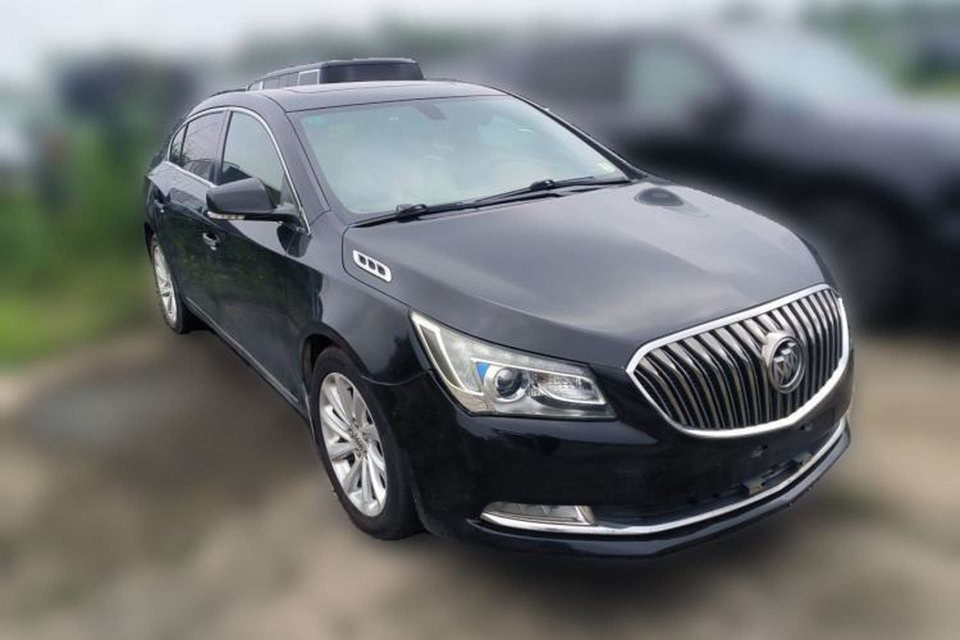 Used Buick LaCrosse 2014 2.0T SIDI Elite Tech Version Front Right 45 Deg