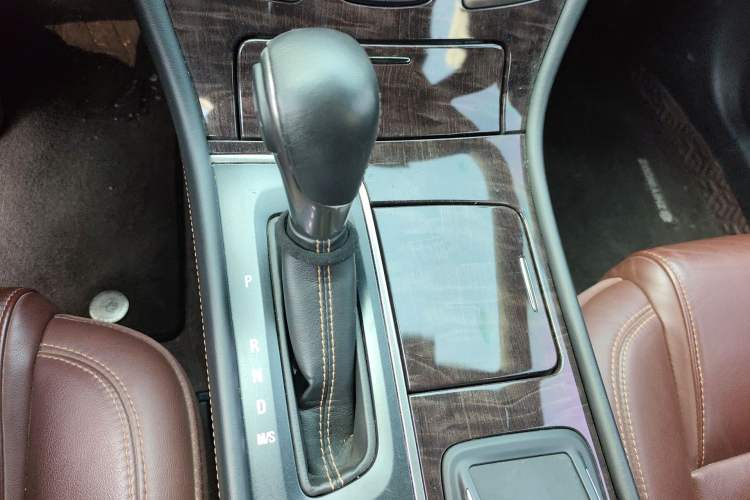 Used Buick LaCrosse 2014 2.0T SIDI Smart Luxury Flagship Edition Gear Lever
