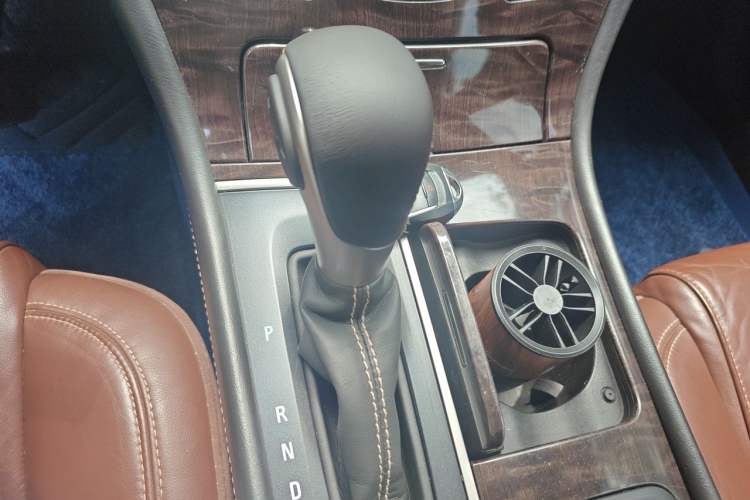 Used Buick LaCrosse 2014 2.0T SIDI Smart Luxury Flagship Edition Gear Lever