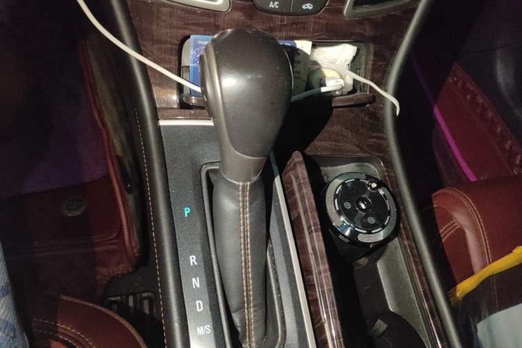 Used Buick LaCrosse 2014 2.0T SIDI Elite Tech Version Gear Lever